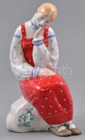Orosz porcelán lány figura, kézzel festett, jelzett, kis kopásnyomokkal, m: 19,5 cm
