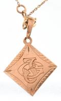 14K arany (Au) lánc, JG monogramos medállal, jelzett, a medál hátulján apró karcolásokkal, h: 52,5 c...