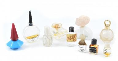 10 db retro mini parfümös üveg (Trésor Lancome, Quadrille Balenciaga, LInterdit Givenchy stb.), közte kettő műanyag