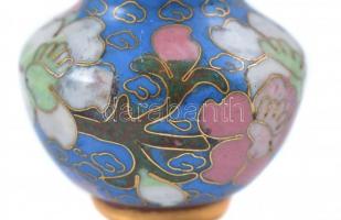 2 db rekeszzománc réz váza, egyik felülete mattulva, m: 5 és 10,5 cm