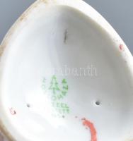 Hollóházi "art deco" kakas. Kézzel festett, jelzett, kis kopásokkal. 14 cm