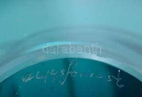 Flygsfors jelzéssel üveg kosár, anyagában színezett, kis kopásnyomokkal, m: 14 cm