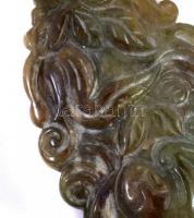 Jáde medál florális díszítéssel 45 mm