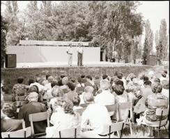 1984 Göd, BM kutyakiképző iskola, 16 db 6×9 cm-es negatív csíkokban