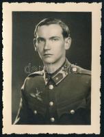cca 1940 Repülős katonatiszt portréfotója, 8,5×6,5 cm