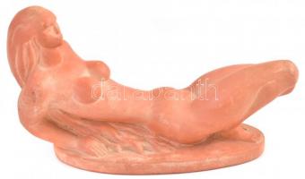 Záhorzik Nándor (1935- ): Napozó nő. Kerámia szobor, jelzett, kis kopásnyomokkal, alján repedéssel, ...