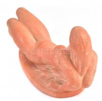 Záhorzik Nándor (1935- ): Napozó nő. Kerámia szobor, jelzett, kis kopásnyomokkal, alján repedéssel, ...