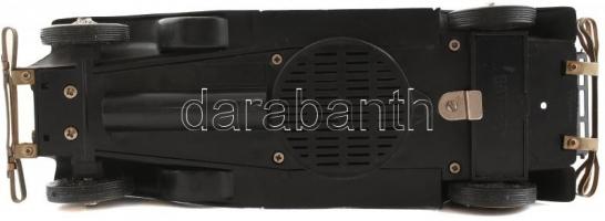 Érdekes autó formájú elemes rádió. Működik, elem nélkül. 26 cm