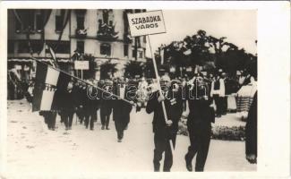 1941 Szabadka, Subotica; bevonulás, Horthy Miklós a Magyar Kenyér ünnepén / entry of the Hungarian t...