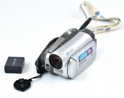 Panasonic NV-GS27 videókamera pótakkumulátorral