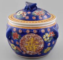 Kínai porcelán tea tartó edény, kézzel festett, jelzett, kis kopásnyomokkal, d: 12 cm, m: 13 cm