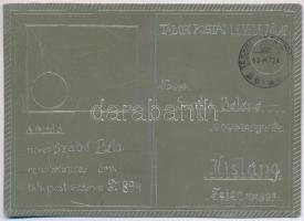 1943 Kézzel megírt és díszített dekoratív tábori postai levelezőlap fém lemezből, pecsételve, jó állapotban, 10,5×14,5 cm