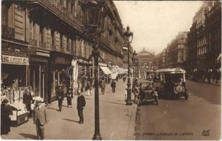 Paris, LAvenue de lOpera / street view, autobus, automobile, shops