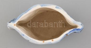 Iparművész váza. Mázatlan kerámia, kézzel festett, jelzett, zsűrizett. m: 10 cm