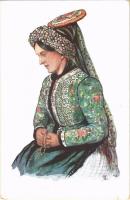 Matyó menyecske (Szentistván) Magyar folklór / Hungarian folklore art postcard, Matyó woman s: Csikós Tóth András (kis szakadás / small tear)