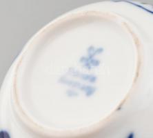 Tirschenreuth hagyma mintás cukortartó és tejkiöntő Máz alatti kék festéssel. Jelzett, hibátlan. 22 ...