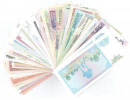 143db-os hajtatlan bankjegy tétel a világ minden tájáról T:I,I- 143pcs of unfolded banknotes lot fro...