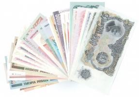 143db-os hajtatlan bankjegy tétel a világ minden tájáról T:I,I- 143pcs of unfolded banknotes lot fro...