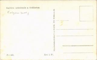 Bajtársi szórakozás a fedélzeten, Magyar Királyi Folyamőrség matrózai. Művészeti Alkotások kiadása /...