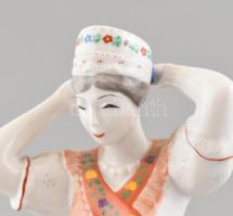 Hollóházi népviseletbe öltözött lány, kézzel festett, jelzett, hibátlan m:28 cm