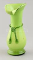 Zöld üveg váza, anyagában színezett, jelzés nélkül, kis kopásnyomokkal, hajszálrepedéssel, m: 18 cm