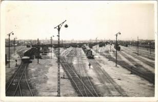 1942 Budapest XIV. Rákosrendező (?) pályaudvar, vasútállomás, gőzmozdony. Bátori Béla photo (fl)