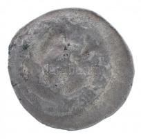 Ausztria ~1200. Friesachi Denar Ag (0,61g) T:3 
Austria ~1200. Friesach Denar Ag (0,61g) C:F