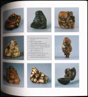 Cseh Éva: Necuke. Japán miniatűr faragványok. Bp., 2000, Hopp Ferenc Kelet-Ázsiai Művészeti Múzeum. ...
