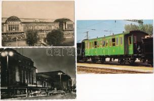 19 db MODERN vasúti motívum képeslap: vasútállomások / 19 modern railway motive postcards: railway s...