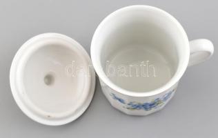 Bohemia virág mintás porcelán bögre fedéllel, matricás, jelzett, apró kopásnyomokkal, m: 12 cm, d: 8...