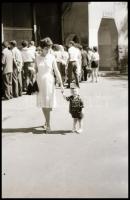 cca 1960 és 1985 között készült felvételek vegyesen, 325 db vintage NEGATÍV Magyar Alfréd budapesti ...