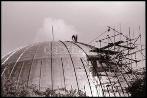 cca 1977 Budapesti Planetárium kupolája, Kalocsai Rudolf (?-?) budapesti fotóriporter és fotóművész ...