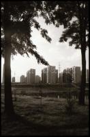 cca 1977 Budapest, Kőbánya, Kalocsai Rudolf (?-?) budapesti fotóriporter és fotóművész hagyatékából,...