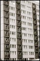 cca 1977 Budapest, Kőbánya, Kalocsai Rudolf (?-?) budapesti fotóriporter és fotóművész hagyatékából,...