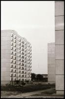 cca 1977 Budapest, Kőbánya, Kalocsai Rudolf (?-?) budapesti fotóriporter és fotóművész hagyatékából,...