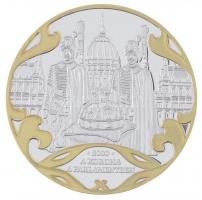 DN A Szent Korona évezrede - A korona a Parlamentben 2000 aranyozott, ezüstözött Cu emlékérem tanúsítvánnyal (40mm) T:PP