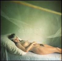 cca 1988 Menesdorfer Lajos (1941-2005) budapesti fotóművész hagyatékából 13 db vintage NEGATÍV, vala...