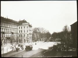 cca 1900 Budapest, villamosok föld felett és föld alatt, 2 db NEGATÍV, 3,5x4,6 cm