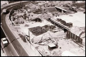 1983 Budapest, Váci út, a metró Árpád hídi állomásának építése idején, 32 db vintage NEGATÍV, 24x36 ...