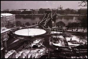 1986 Budapest, a budai sikló építése, környezeti városképpel együtt, 42 db vintage NEGATÍV, 24x36 mm