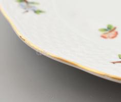 Herendi Eton mintás porcelán süteményes tányér, kézzel festett, jelzett, apró kopásnyomokkal, d: 19 ...