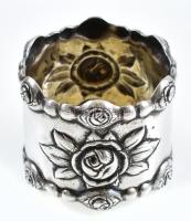 Ezüst(Ag) rózsás szalvétagyűrű, jelzett, d: 4,8 cm, nettó: 38 g