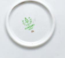 Zsolnay és Hollóházi (2-2db) bányászkorsók. Klf minták, kor, jelzések. Kopásokkal