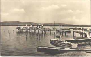 1959 Agárd, Tópart, csónakok. Képzőművészeti Alap Kiadóvállalat
