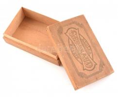 Gerbaud Kugler Henrik fa doboz, 16×10×5 cm