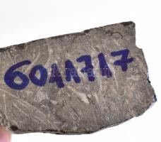 Nagy Sándor (1923-2017): Angyal szállt le. Márvány, jelzés nélkül. 14,5x11x3 cm. Körmendi Galéria at...