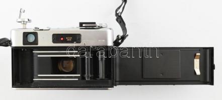 Yashica G Electro 35 fényképezőgép Color Yashinon DX 1,7/45 objektívvel kissé kopott tokkal,. működő...