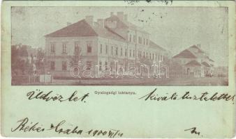 1900 Békéscsaba, Gyalogsági laktanya (kis szakadás / small tear)