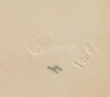 Josef Steidl Znaim porcelán dísztányér, plasztikus virágmintával, kézzel festett, jelzett, kisebb ko...