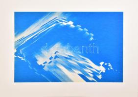 Haász Ágnes (1951-): Kék szín-tézis 1., 2011. Szitanyomat, papír. Jelzett. Számozott (21/30). Hátoldalán a művész bélyegzőjével és autográf ajándékozási sorokkal. 36x55 cm